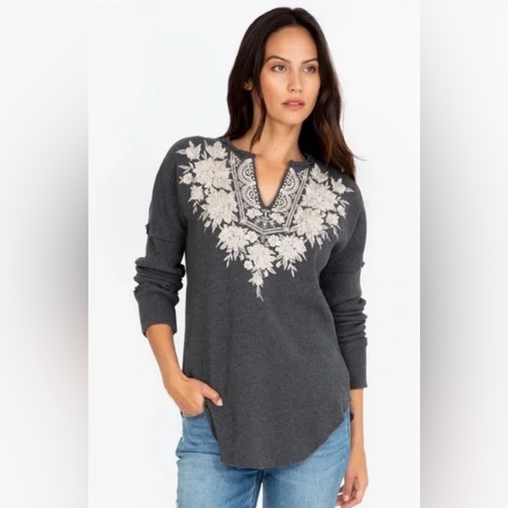 Johnny Was Gray Long Sleeve Top with Cream Embroidery